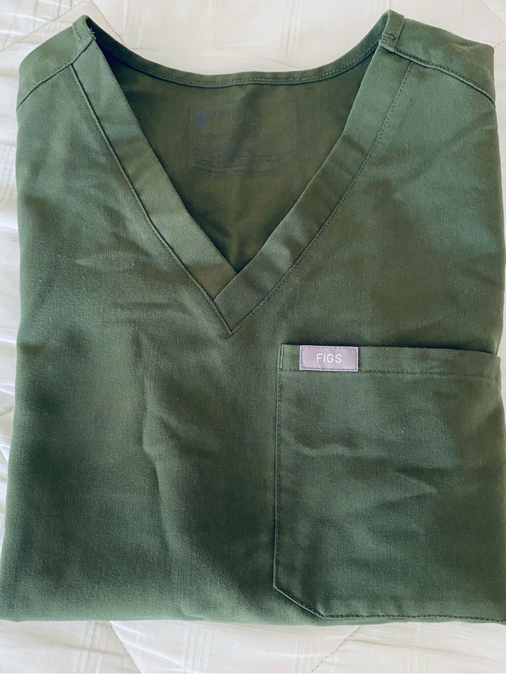 Figs Scrub Top